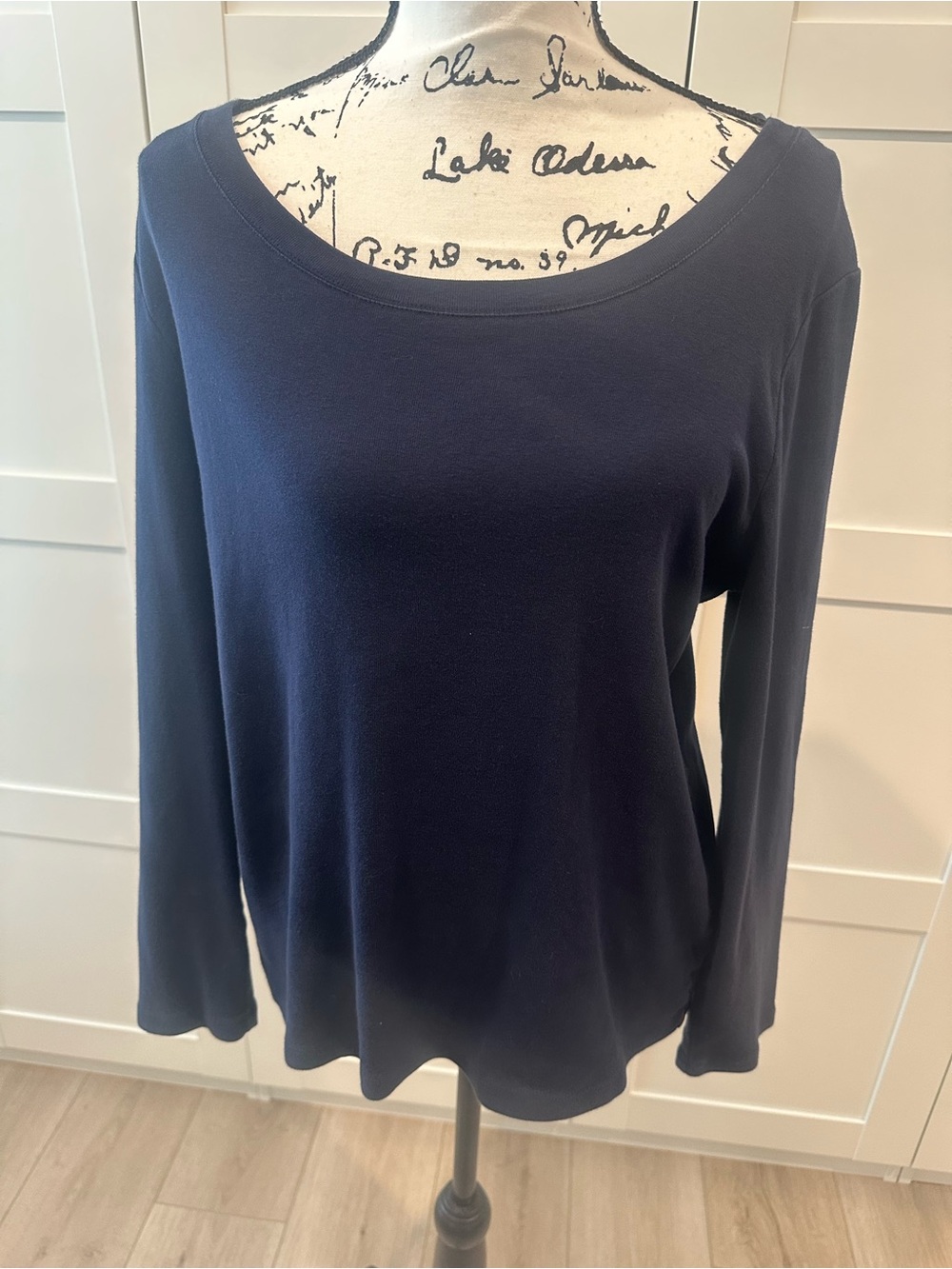 Talbots Navy Scoop Neck Long-Sleeve Top size XL